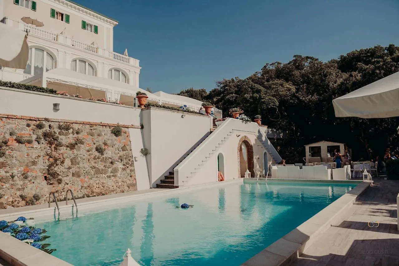 Villa Parisi Grand Hotel Кастильончелло